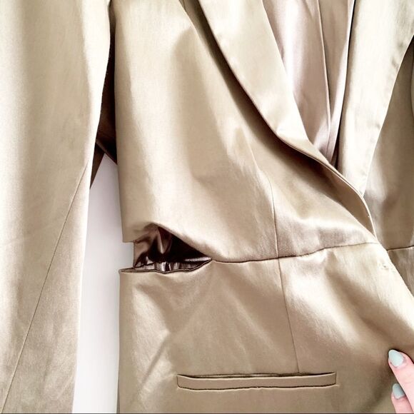 Good American Fit and Flatter Sateen Blazer Tan Size 4 Cutout Pointed Lapel - Picture 8 of 15